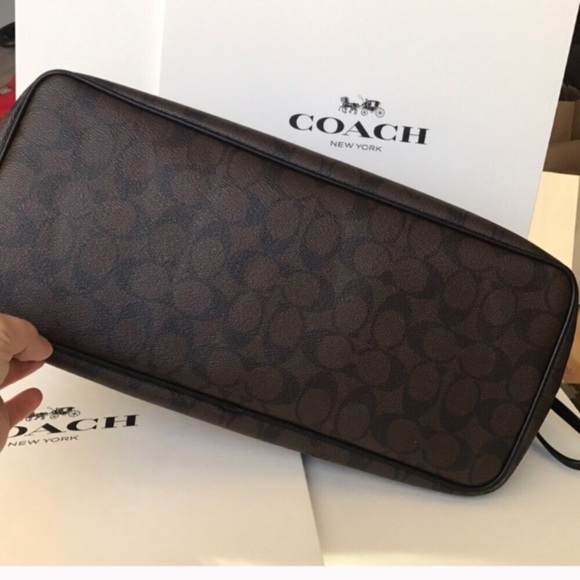 💦🌸coach carryall drawstring tote🌸shoulder bag - Picture 5 of 8